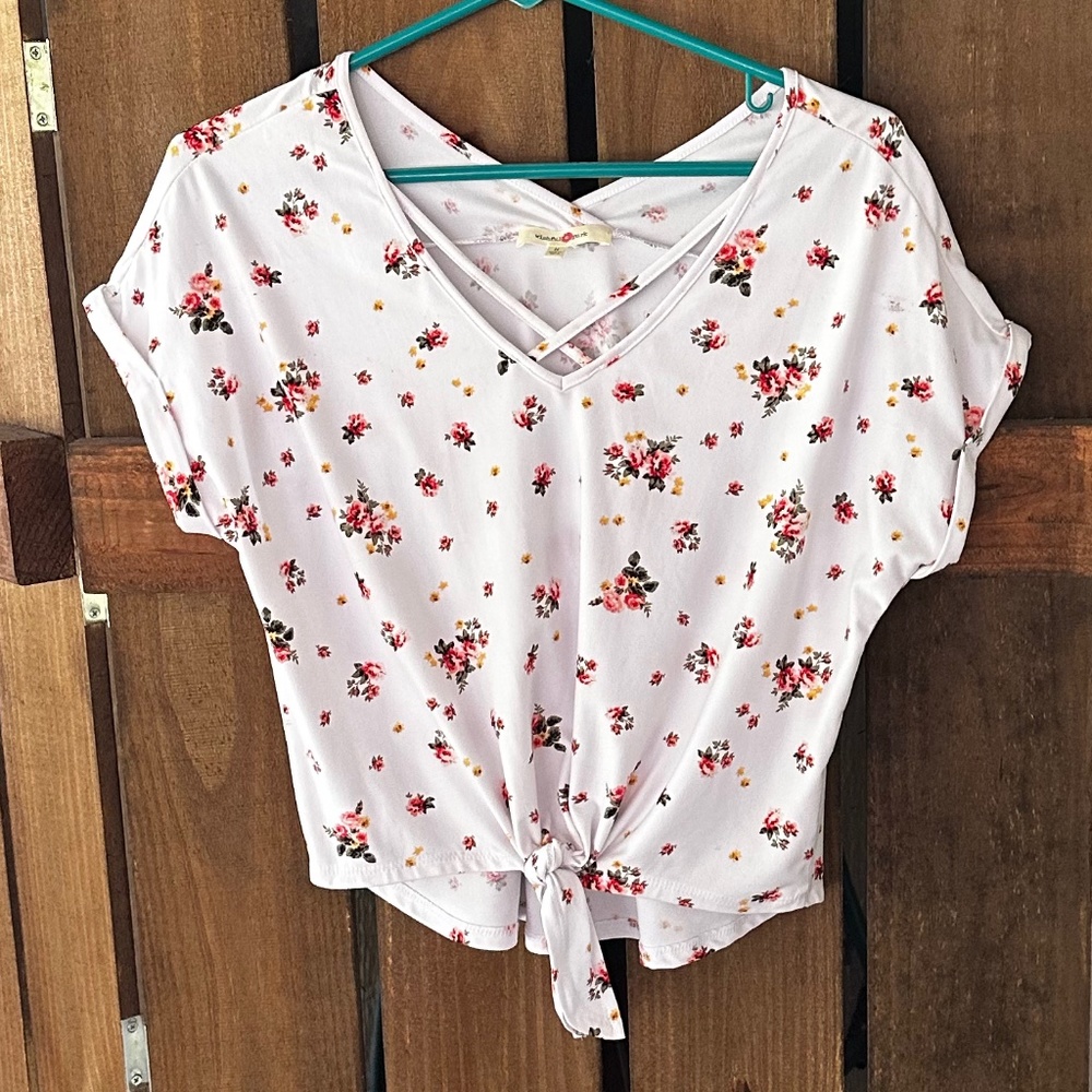 Blouse - Medium Front Tie Top Flower Print
